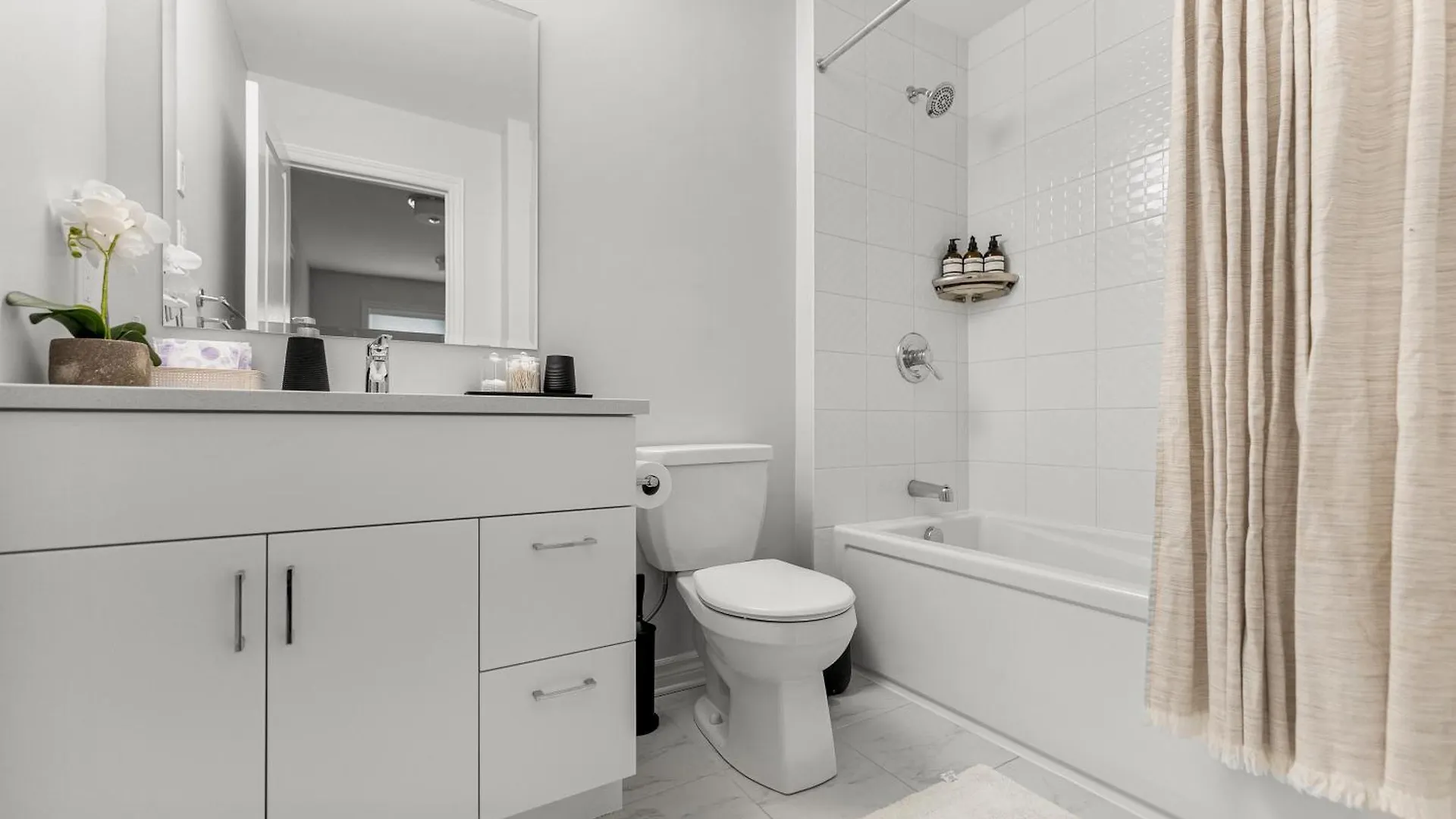 Bliss Modern Luxury 3Bed Entire Townhome Plus Free Parking オタワ