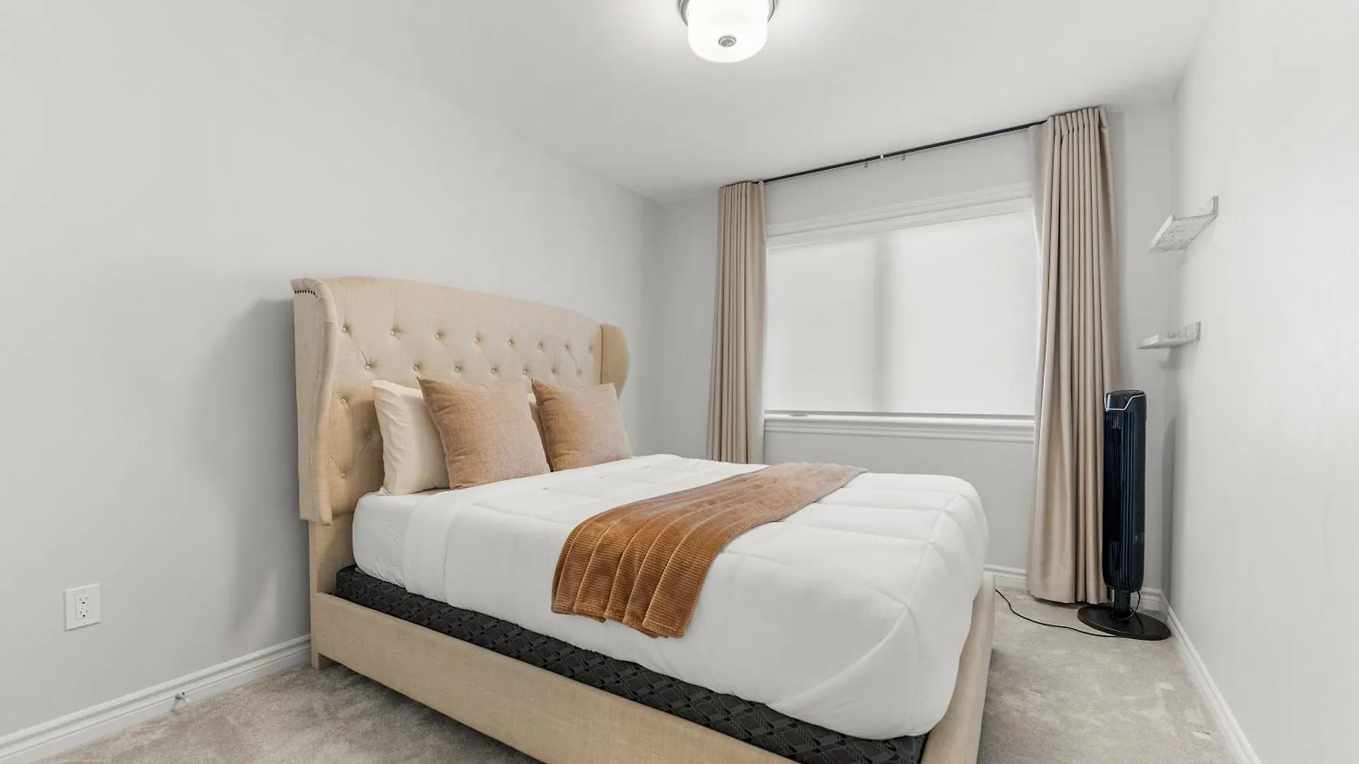 Bliss Modern Luxury 3Bed Entire Townhome Plus Free Parking オタワ