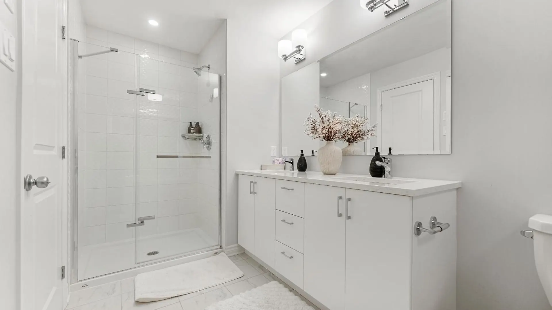 Bliss Modern Luxury 3Bed Entire Townhome Plus Free Parking オタワ アパート