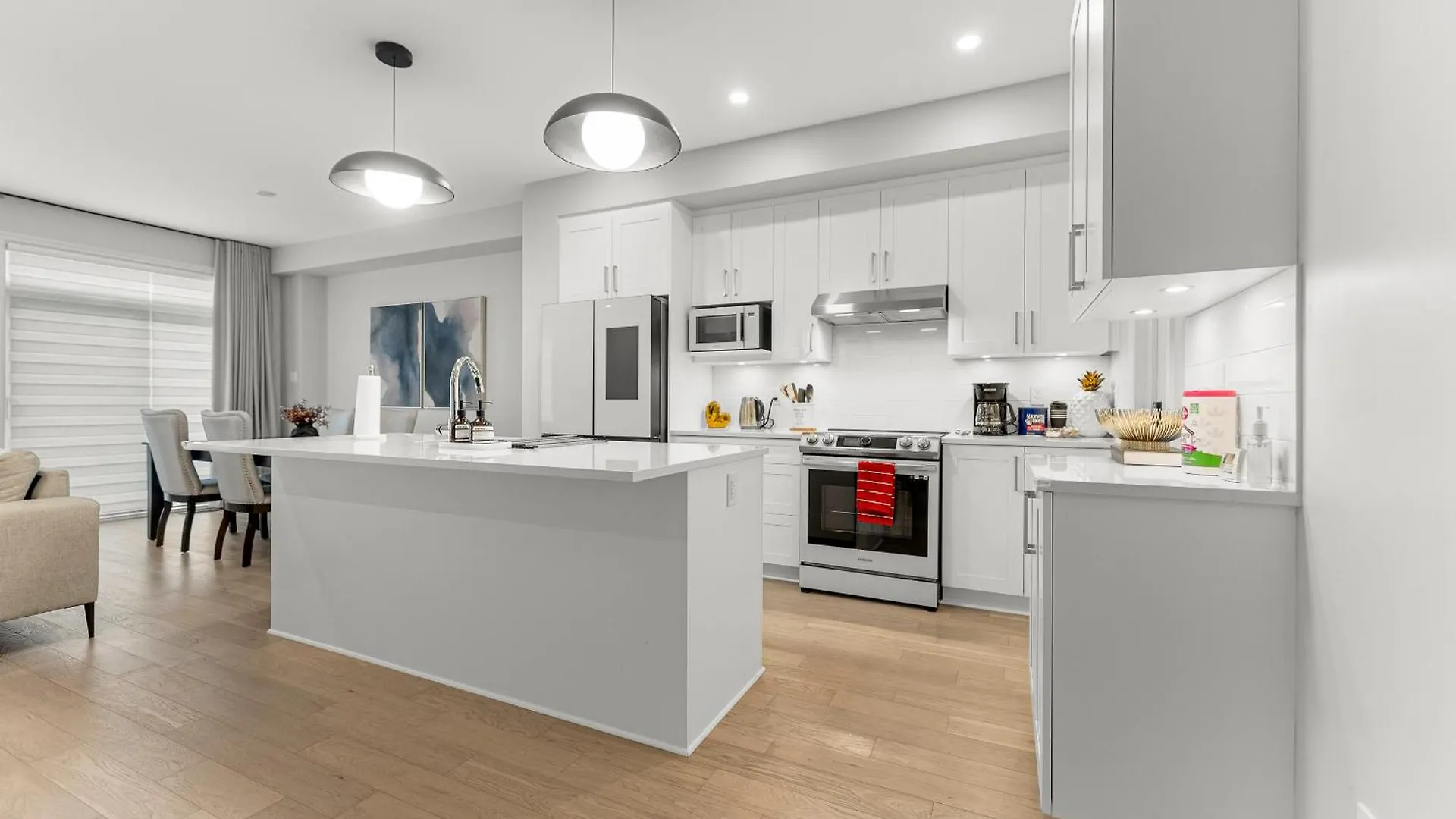Bliss Modern Luxury 3Bed Entire Townhome Plus Free Parking オタワ